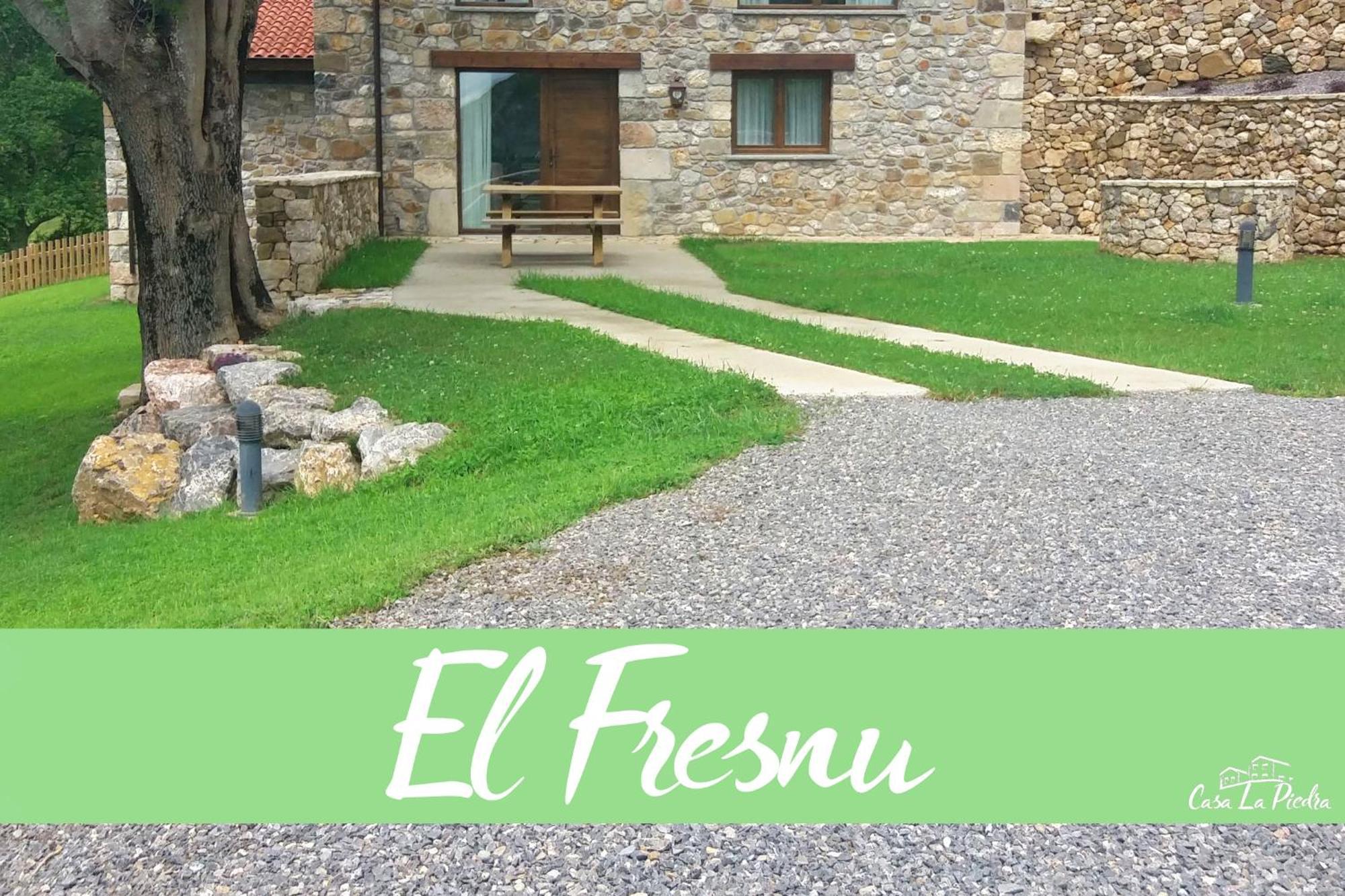 Apartamentos Rurales Casa La Piedra Collía المظهر الخارجي الصورة