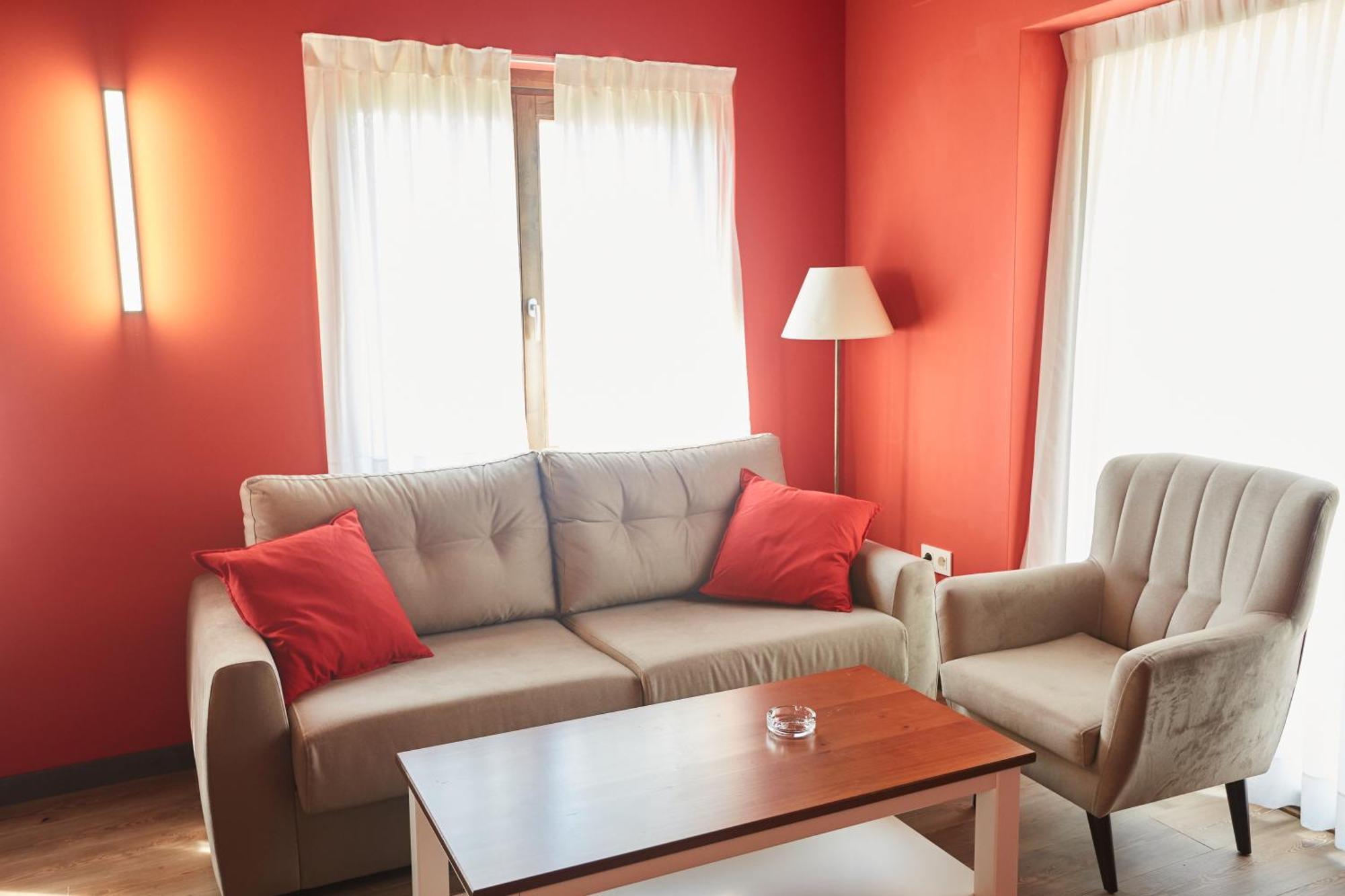 Apartamentos Rurales Casa La Piedra Collía المظهر الخارجي الصورة