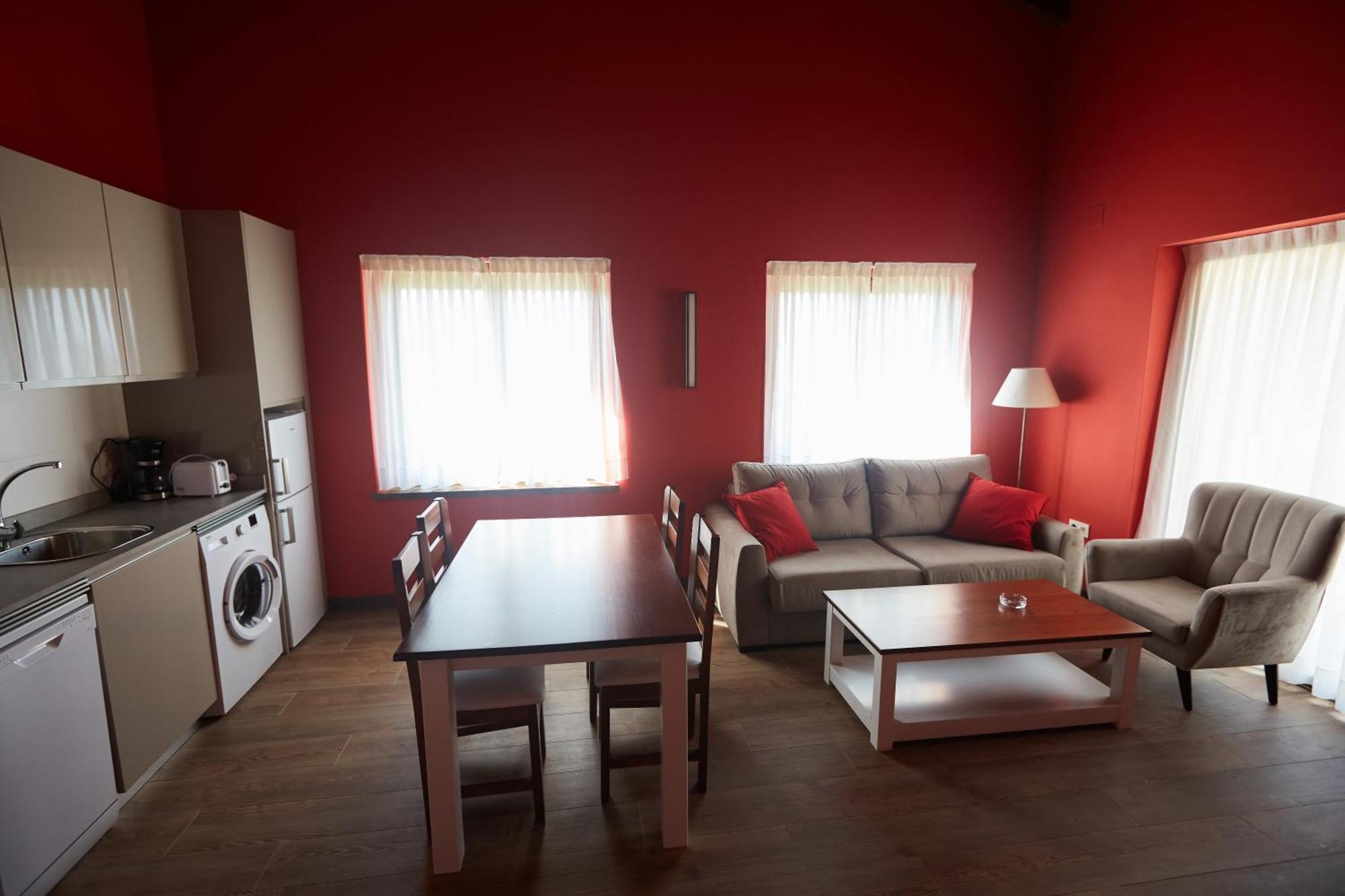 Apartamentos Rurales Casa La Piedra Collía المظهر الخارجي الصورة