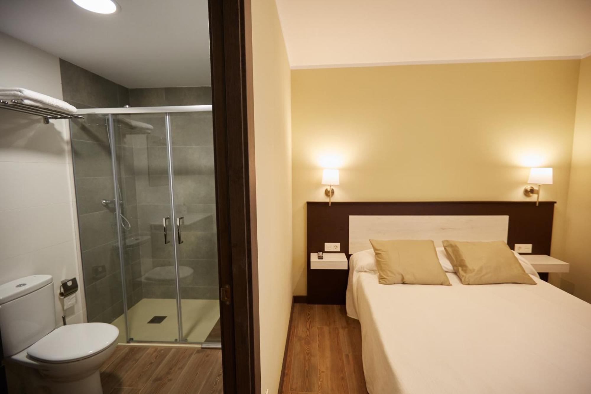 Apartamentos Rurales Casa La Piedra Collía المظهر الخارجي الصورة